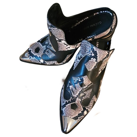 Women Gianni Bini snakeskin print pointed toe, chunk style heel dress boot - Picture 5 of 7